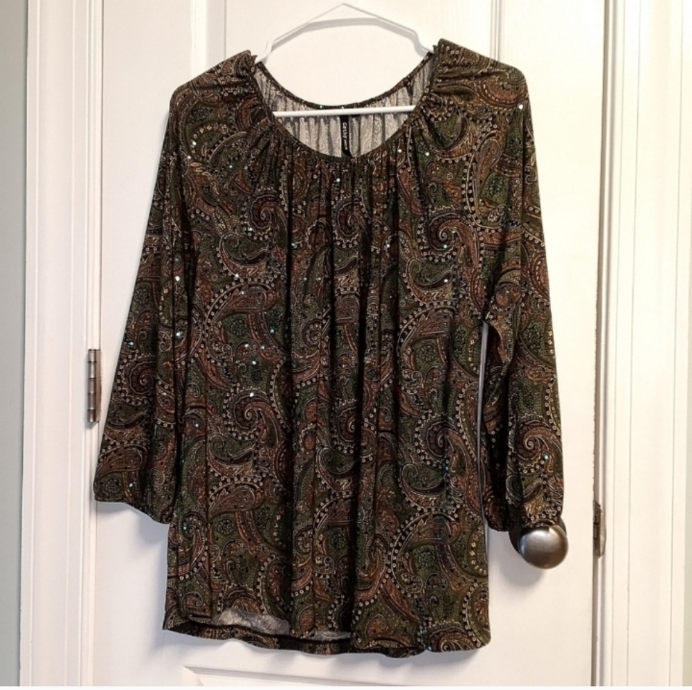 Cathy Paisley Print  Women's Top XLP Rust Green With Green Sequins EUC Dressy